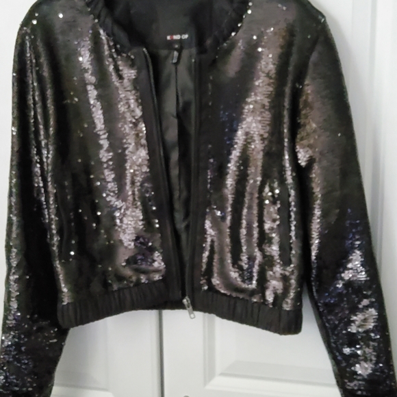 Jacket - Picture 4 of 4